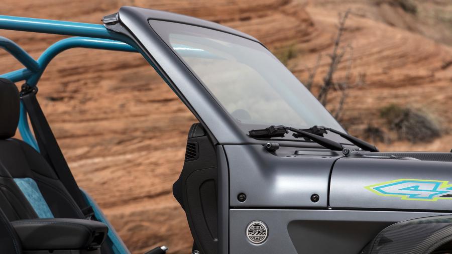 Детали экстерьера Jeep 4SPEED Concept (JL) 2018 года  (фото 30 из 39)